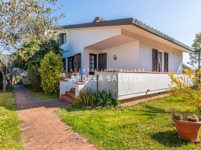 Casa con 6 locali in vendita in Vicolo della Pineta, Montecastello Treggiaia I Fabbri, Pontedera