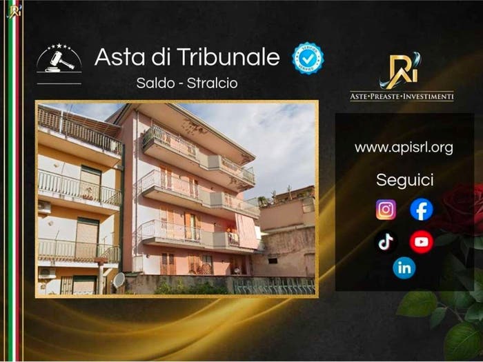 Appartamento con 6 locali in vendita in Via Barbagallo, Centro, Aci Catena