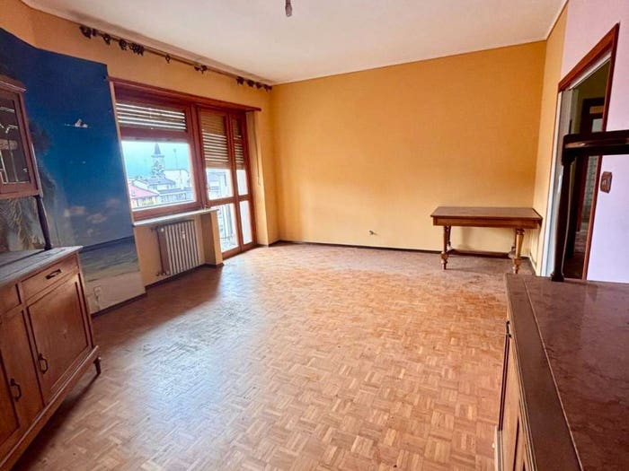 Appartamento con 5 locali in vendita in Via Giovanni Lovera, Centro, Borgo San Dalmazzo