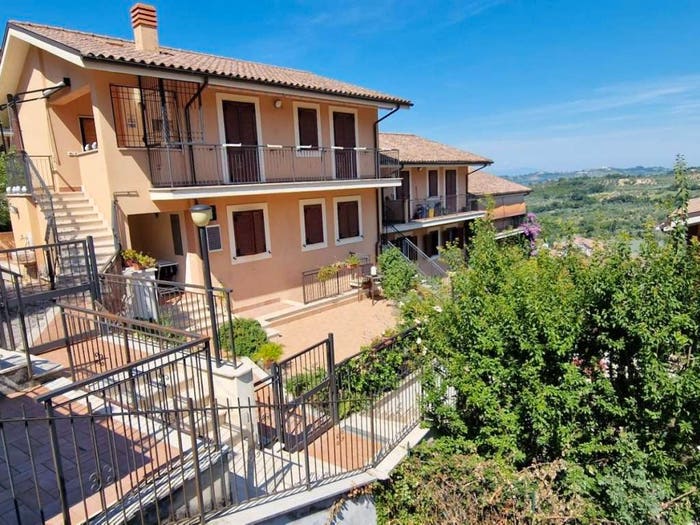 Appartamento con 5 locali in vendita in località madonna dei Monti, Toffia