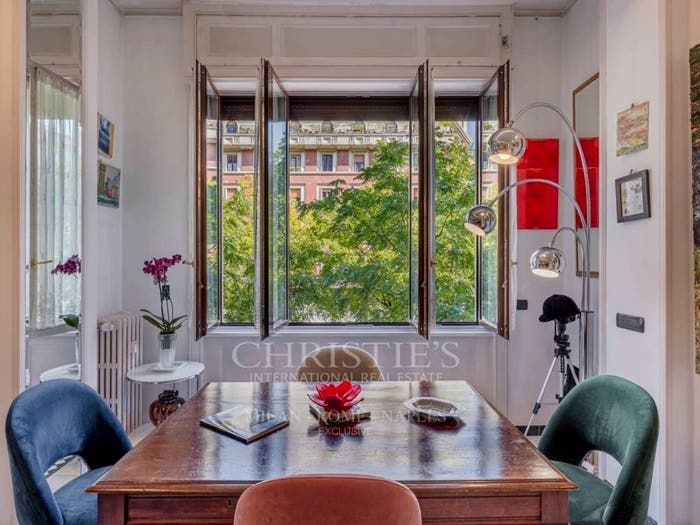 Appartamento quadrilocale in vendita in Viale Regina Giovanna, Morgagni, Milano
