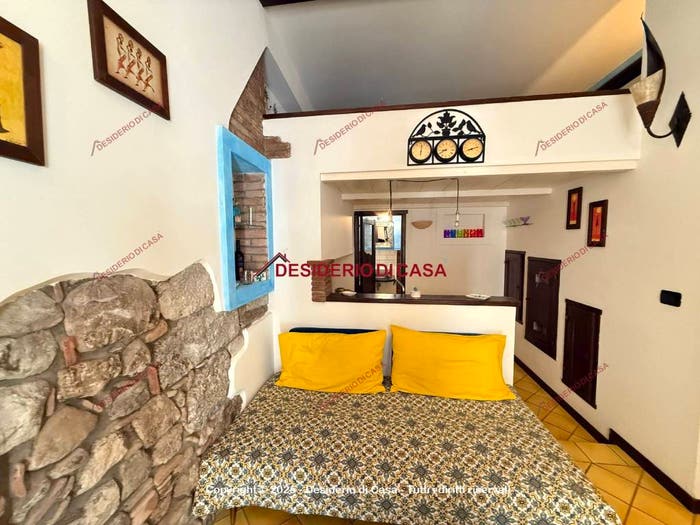 Appartamento bilocale in vendita in Via Salvatore Spinuzza, Centro, Cefalù