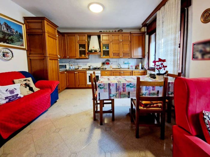 Appartamento trilocale in vendita in VIA BROGLIO, Zona Salute Pilastro Pozzetto, Este