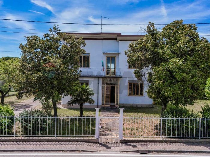 Casa con 6 locali in vendita in Monticelli, Mesola