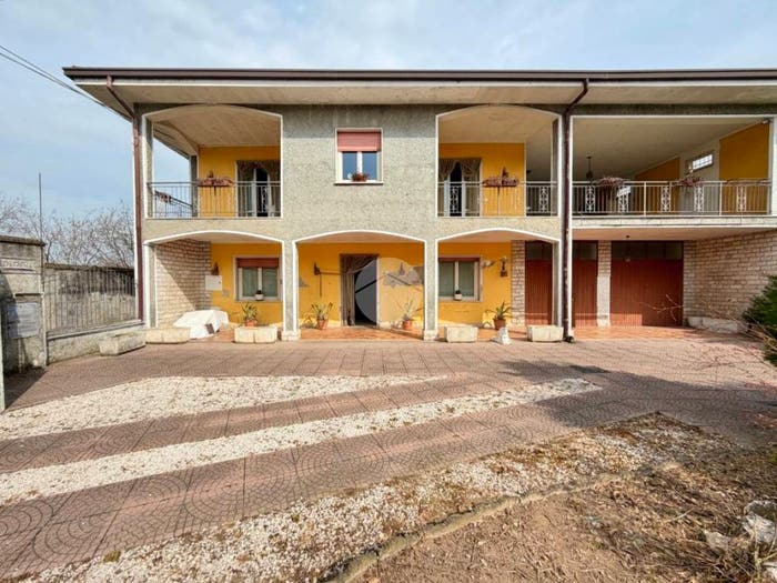 Casa con 5 locali in vendita in Via A Manzoni, Corticelle Pieve, Dello