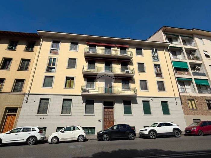 Appartamento trilocale in vendita in Via Francesco Baracca, Novoli, Firenze
