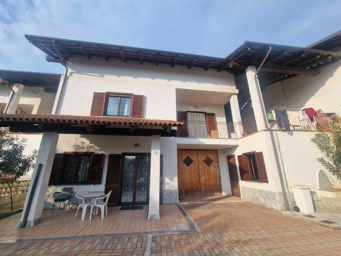 Casa con 5 locali in vendita in Frazione Sant'Antonio, Monticello d'Alba