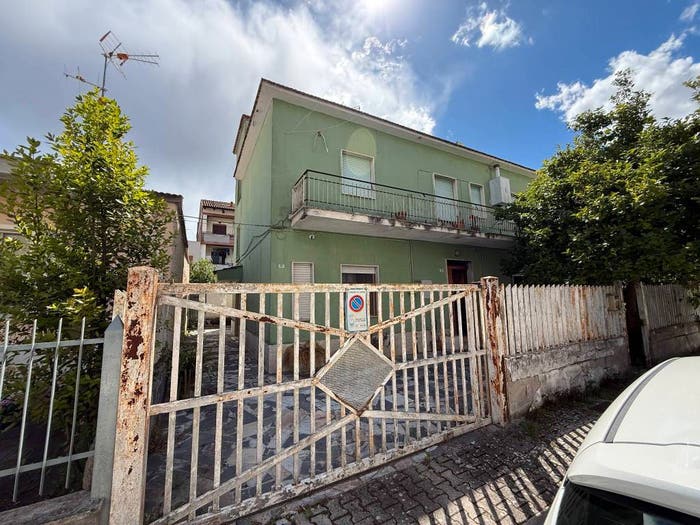 Appartamento quadrilocale in vendita in Via Cornelio Ceteco, Gionchetto, Latina
