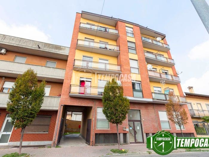 Appartamento trilocale in vendita in Viale Montegrappa, Centro, Sant'Angelo Lodigiano