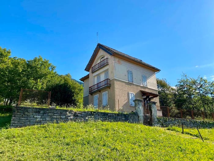 Casa con 5 locali in vendita in Via Craveggia, Toceno