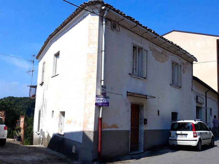 Appartamento con 6 locali in vendita in Corso Vittorio Emanuele III, Centro, Petrizzi