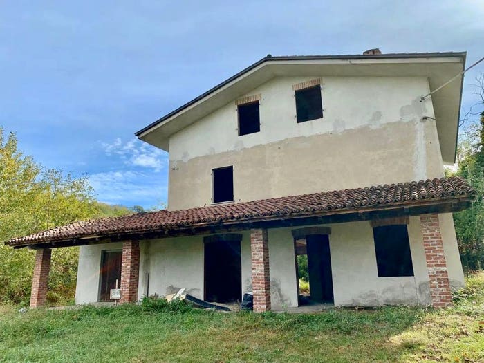 Casa con 6 locali in vendita in Rocchetta Palafea