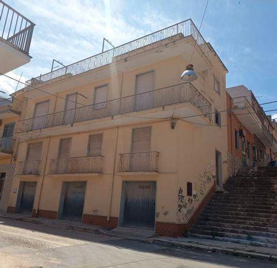 Casa quadrilocale in vendita in Via Sebastiano Mallia, Centro, Pachino