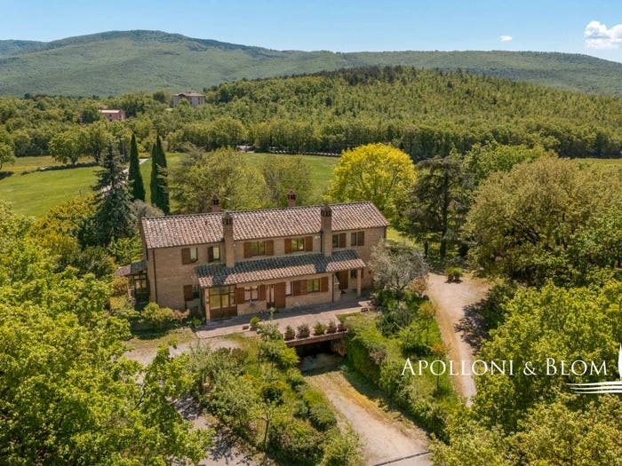Casa con 6 locali in vendita in strada per chianciano, Centro, Chianciano Terme