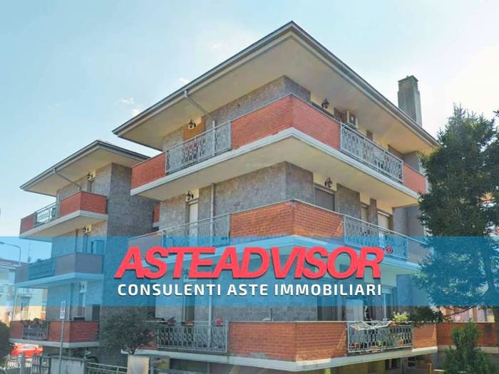 Appartamento con 5 locali in vendita in Via Mascagni, Cerano