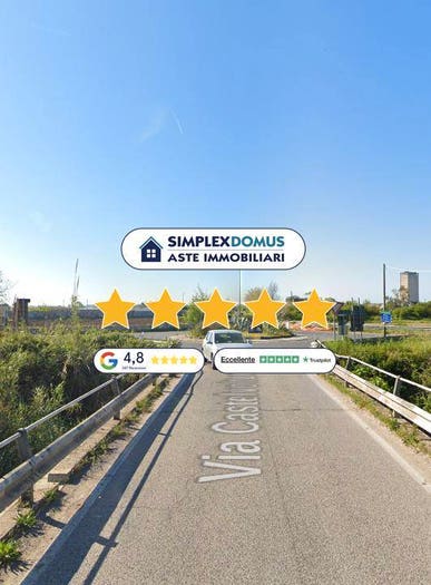 Appartamento con 6 locali in vendita in Via Castelvolturno, Mondragone