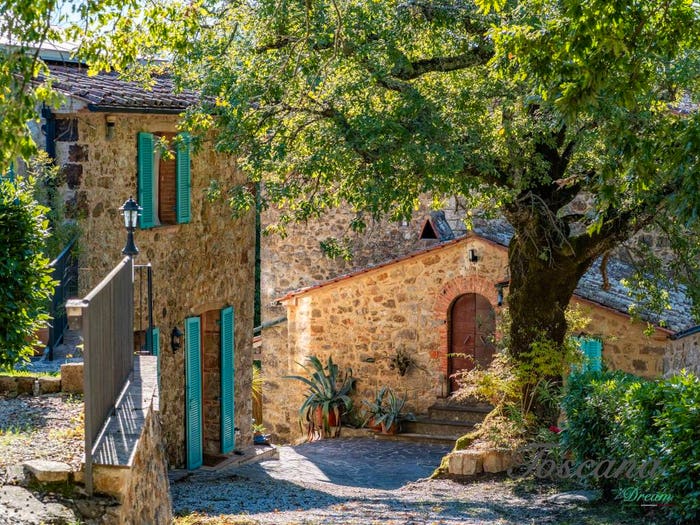 Casa con 6 locali in vendita in Località Casino di Sotto, Montieri