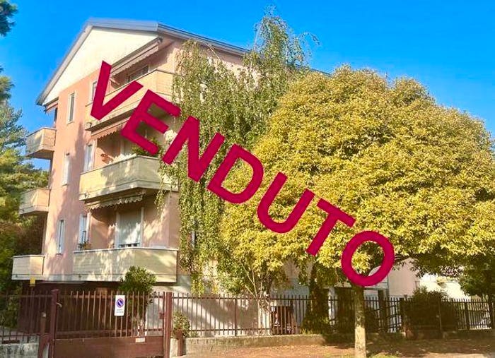 Appartamento bilocale in vendita in Via delle Candie, Cassano Magnago