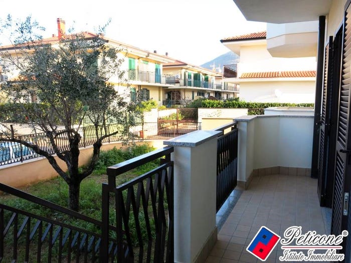 Appartamento con 6 locali in vendita in Via Spinete, Centro, Fondi