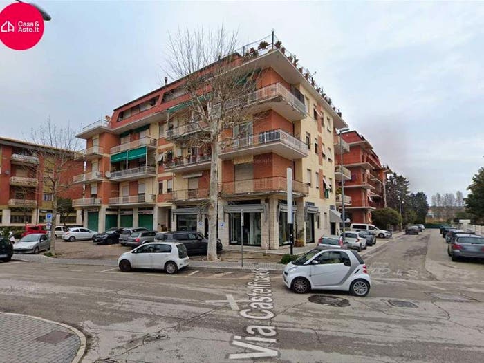 Appartamento con 6 locali in vendita in Via Castelfidardo, San Marone San Giuseppe Risorgimento, Civitanova Marche