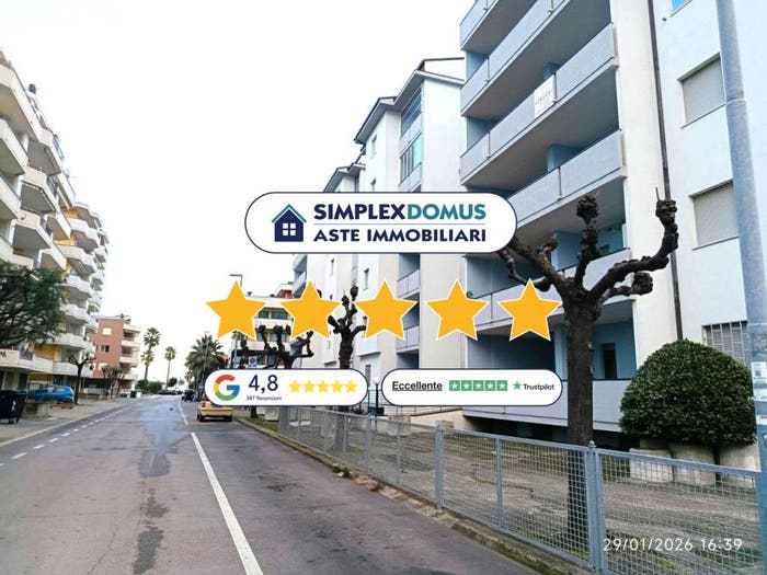Appartamento trilocale in vendita in Via Pompeo, Lungomare Marconi, Alba Adriatica