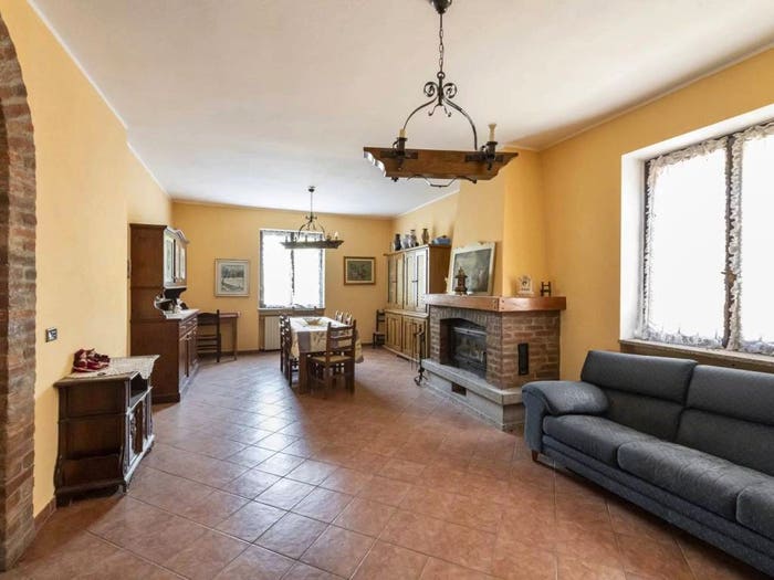 Casa quadrilocale in vendita in Via B A Porro, Cavacurta, Castelgerundo