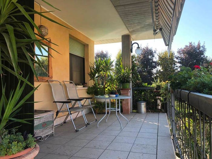 Casa con 6 locali in vendita in Zona Industriale Bonferraro, Sorgà