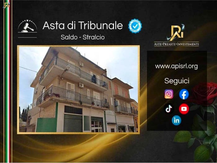 Appartamento con 5 locali in vendita in Via delle Scuole, Ravanusa