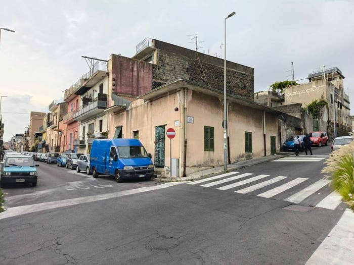 Casa quadrilocale in vendita in Via Faraci, Picanello, Catania