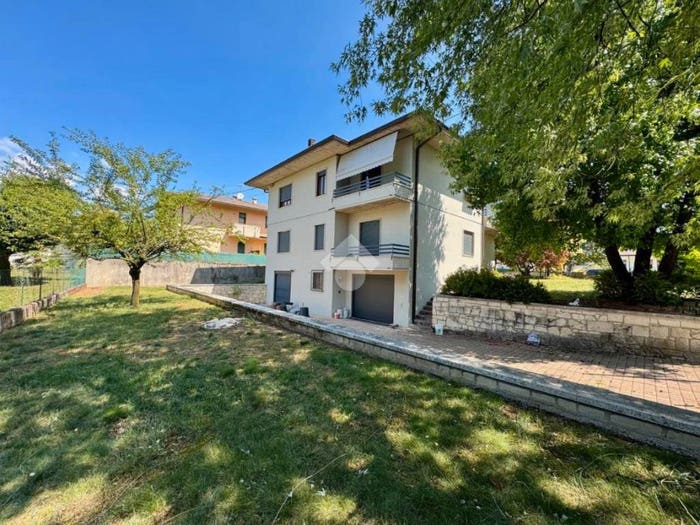 Casa con 5 locali in vendita in Via Cà Bianca, Centro, Malo