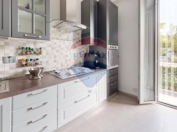 Appartamento quadrilocale in vendita in Via Madonna della Fiammenga, Viale Firenze Paciana, Foligno