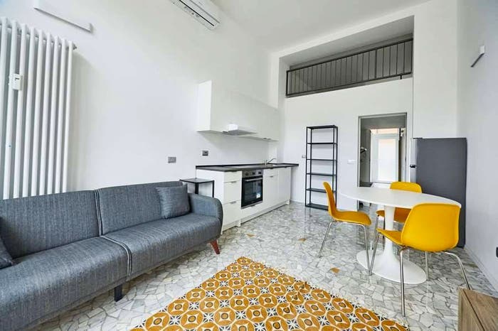 Appartamento bilocale in vendita in Largo Gelsomini, Giambellino, Milano