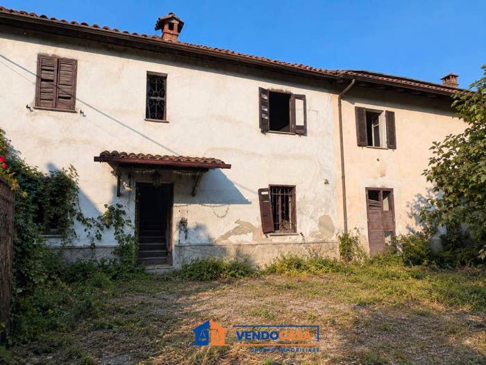 Casa con 6 locali in vendita in Via Bacino, Borgo Villa Il Poggio, Incisa Scapaccino