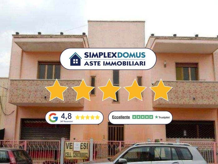 Appartamento con 5 locali in vendita in Via Vittorio Veneto, Centro, Guagnano