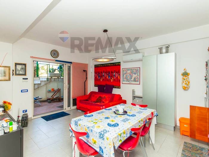 Appartamento trilocale in vendita in Via Teocle, Centro, GiardiniNaxos