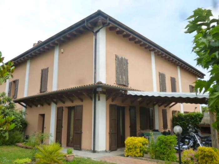 Casa con 6 locali in vendita in via Casadio, Argelato