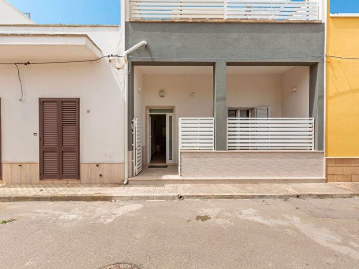 Casa quadrilocale in vendita in Via Francesco Graziano, Porto Cesareo