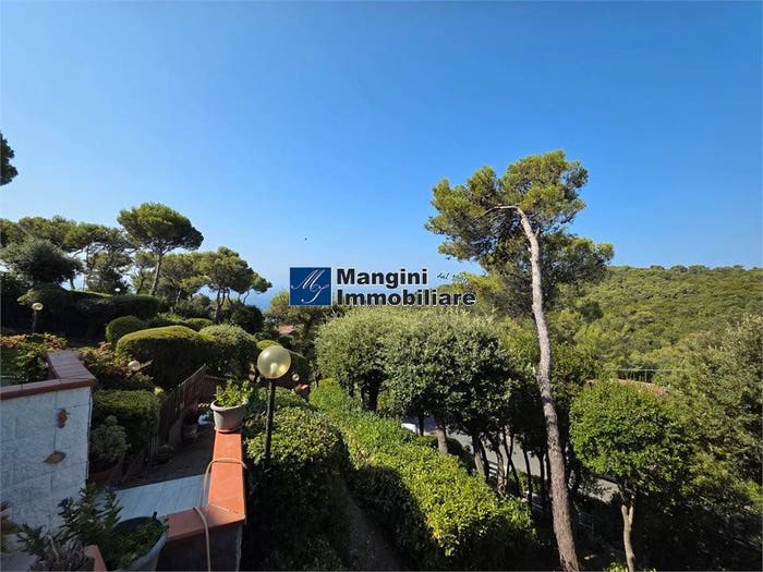 Casa con 5 locali in vendita in Via dei Ginepri, Quercianella, Livorno