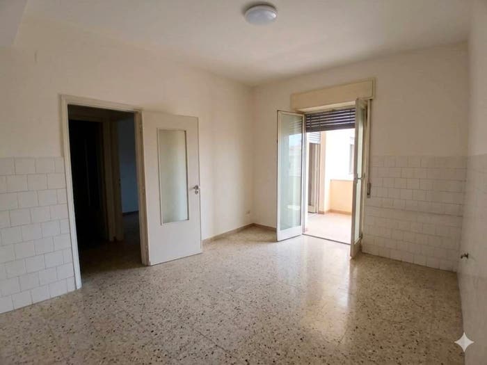 Appartamento trilocale in vendita in Via Nervesa della Battaglia, Rapisardi, Catania