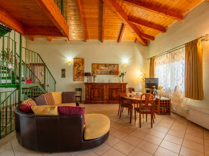 Casa con 6 locali in vendita in Strada, Capoterra