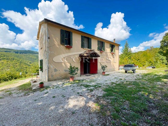 Appartamento quadrilocale in vendita in Sioli, Gubbio