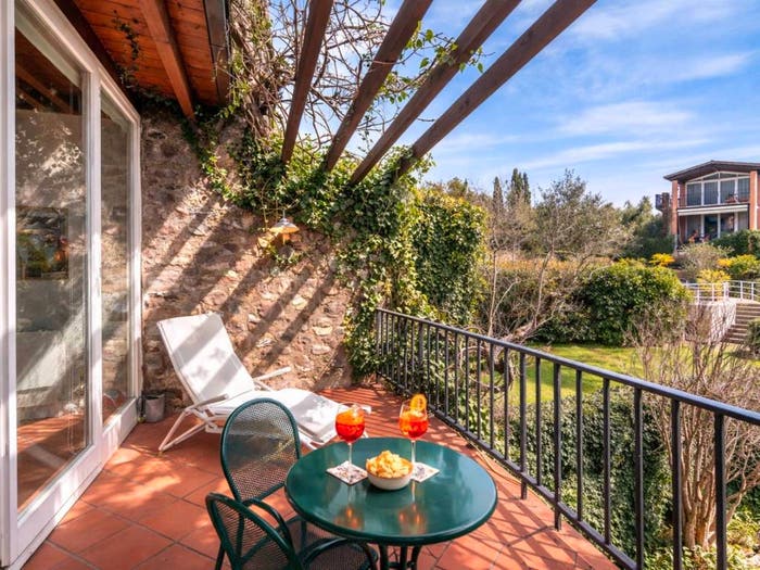 Appartamento trilocale in vendita in Via Villa, Marciaga, Costermano sul Garda