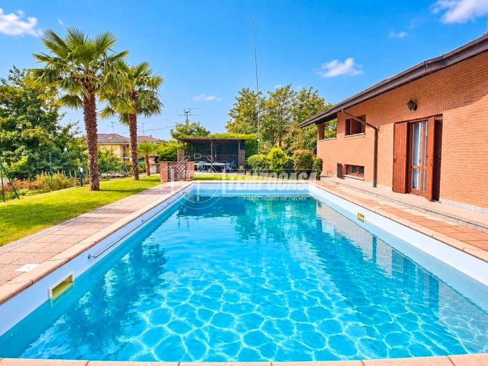 Casa con 6 locali in vendita in Via San Francesco d'Assisi, Cesto, San Pietro Mosezzo