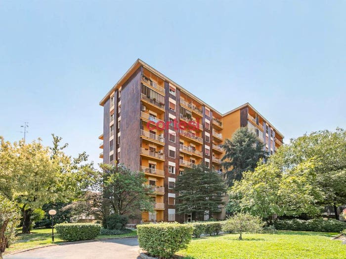 Appartamento con 5 locali in vendita in Via Lattanzio, Lodi Brenta, Milano