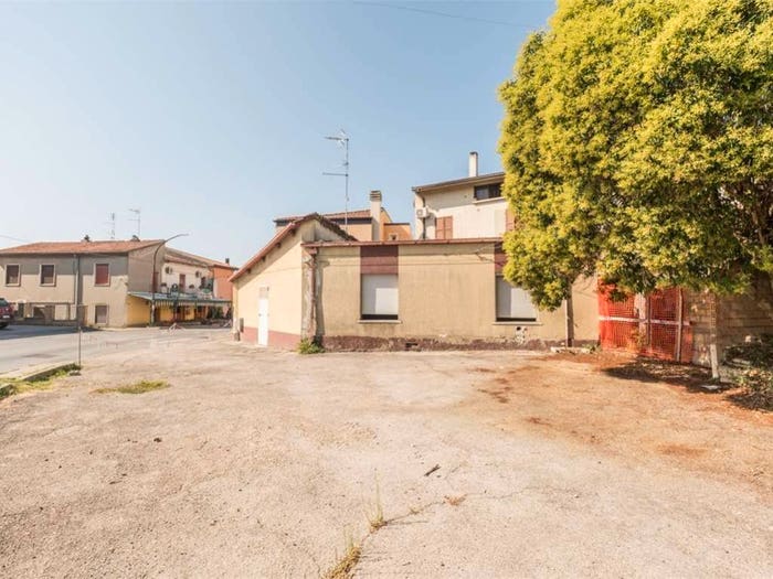 Appartamento con 6 locali in vendita in Centro, Collecorvino