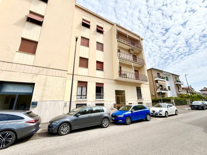 Appartamento quadrilocale in vendita in via Felsinea, Aeroporto Gorarella, Grosseto