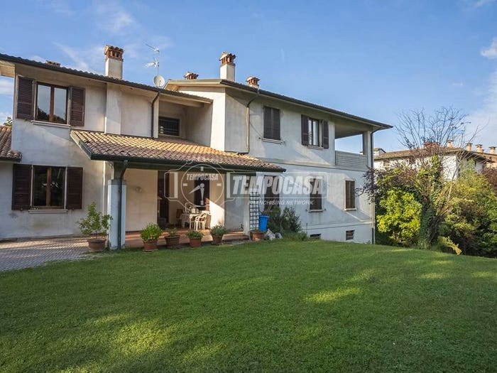Casa con 6 locali in vendita in Corso Martiri della Libertà, Centro, Montichiari