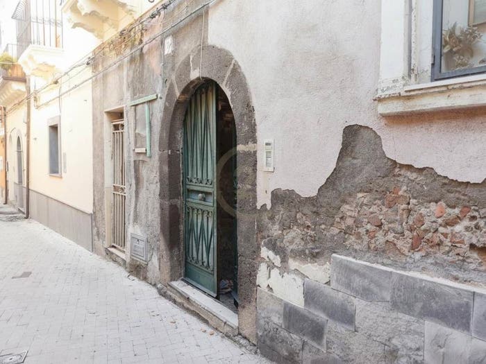 Casa bilocale in vendita in Via Gargano, Centro Storico, Acireale