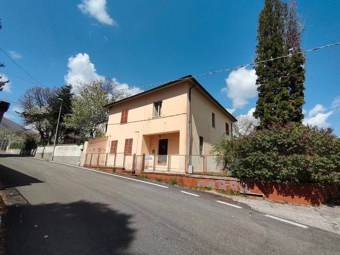 Casa trilocale in vendita in Coppito Preturo, L'Aquila