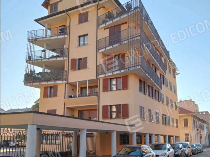 Appartamento con 5 locali in vendita in Via Monte Rosa, Piazza Santa Maria, Busto Arsizio